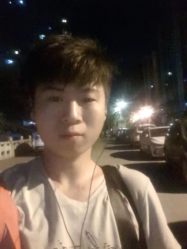 流星的瞬间的第一张照片--云霄交友网