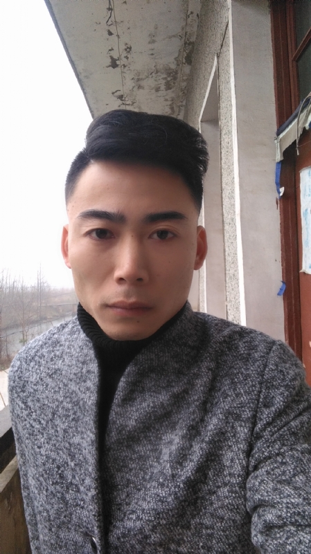 谁伴我闯荡的第一张照片--云霄交友网