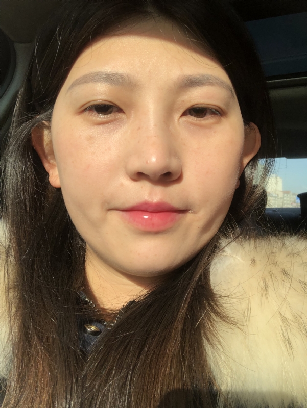 轻闭双眼的第一张照片--云霄交友网