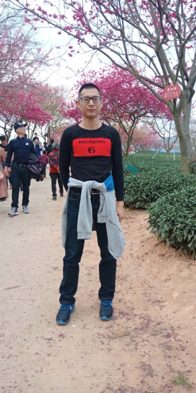 小梁的第一张照片--云霄交友网
