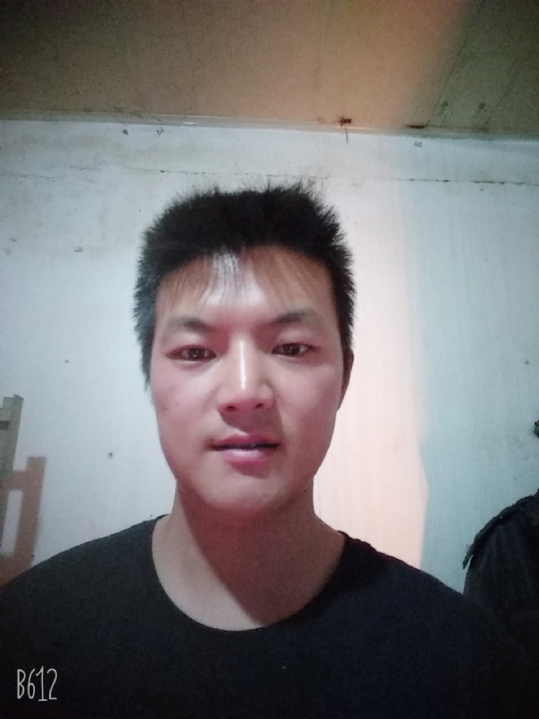 风轻云淡的第一张照片--云霄交友网
