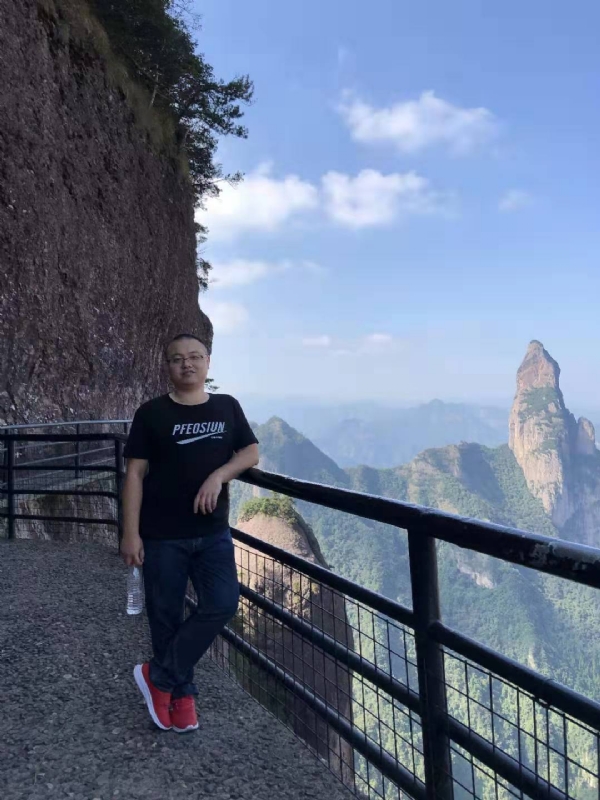 不杵于物的第一张照片--云霄交友网