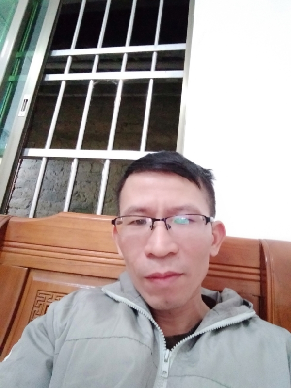 奋斗的第一张照片--云霄交友网