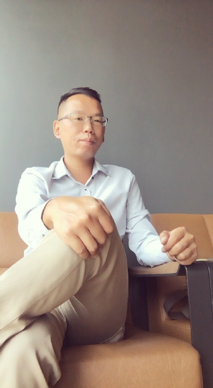 LI的第一张照片--云霄交友网