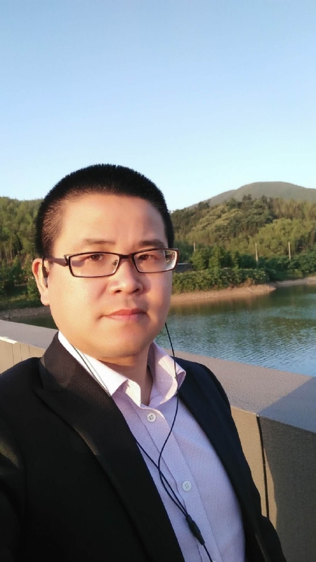 顾律师的第三张照片--云霄交友网