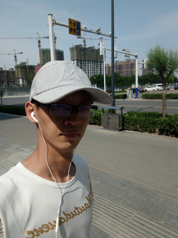 挥一挥手什么都没有的第一张照片--云霄交友网