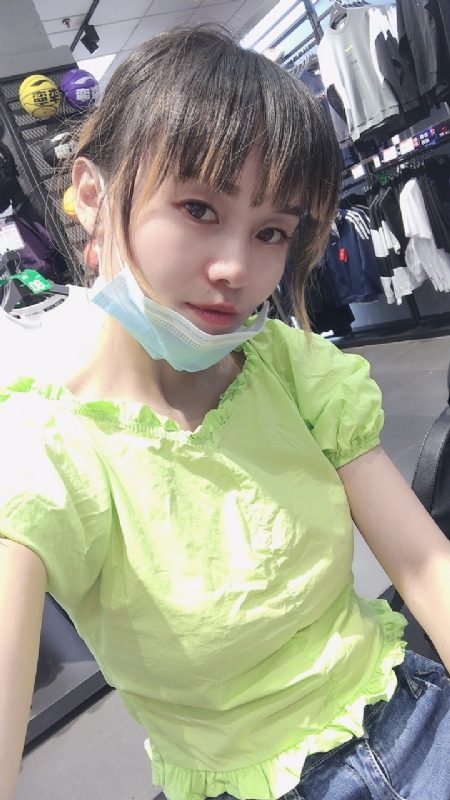 婀娜袅袅的第一张照片--云霄交友网