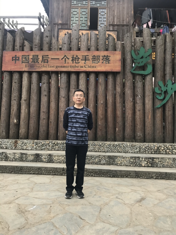 屯里的富豪的第一张照片--云霄交友网
