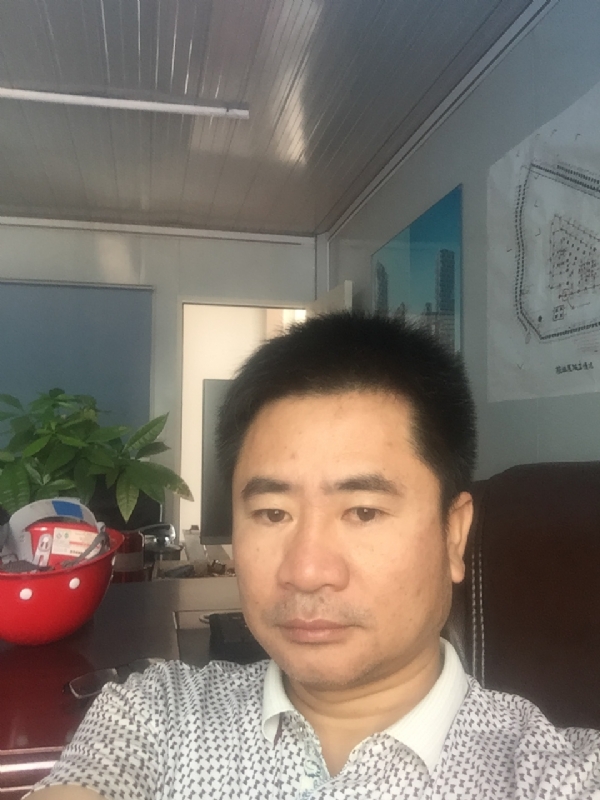 一步之遥的第一张照片--云霄交友网