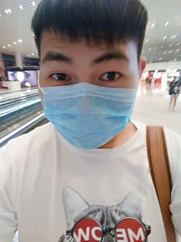 咔咔一顿的第一张照片--云霄交友网