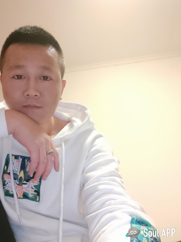 Away的第一张照片--云霄交友网
