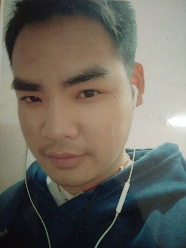 渴望爱的第一张照片--云霄交友网