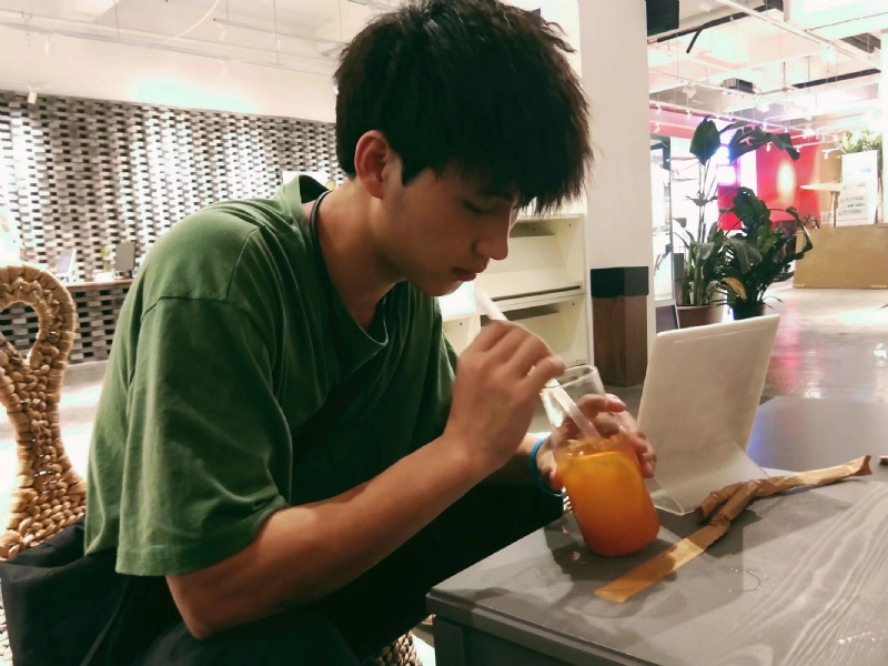 一花一世界的第一张照片--云霄交友网