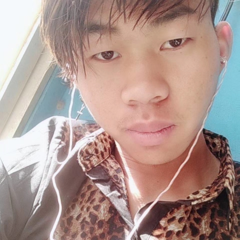 少年不在少的第三张照片--云霄交友网