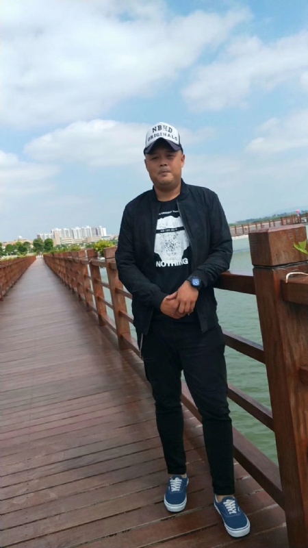 人生如戏的第二张照片--云霄交友网