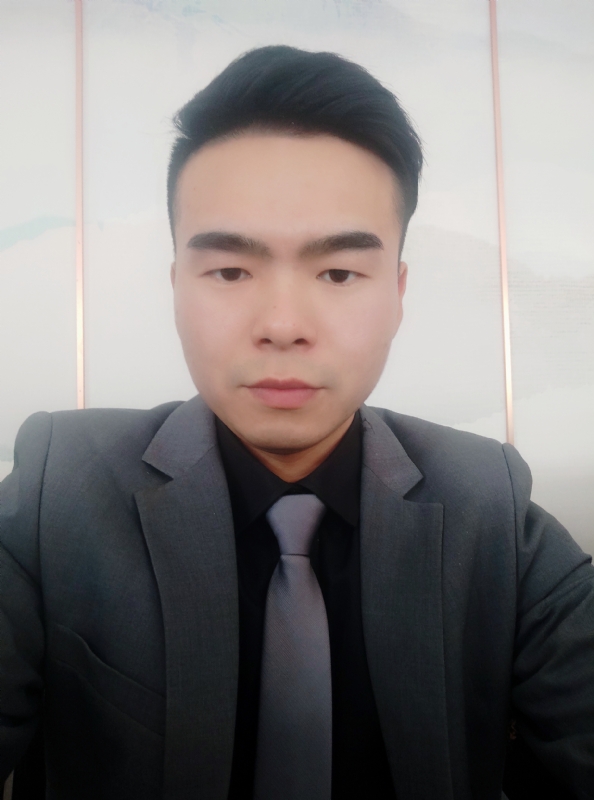 穿西装的鲨鱼的第一张照片--云霄交友网