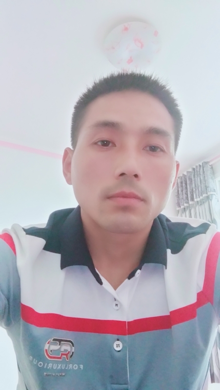 染红尘世的第二张照片--云霄交友网