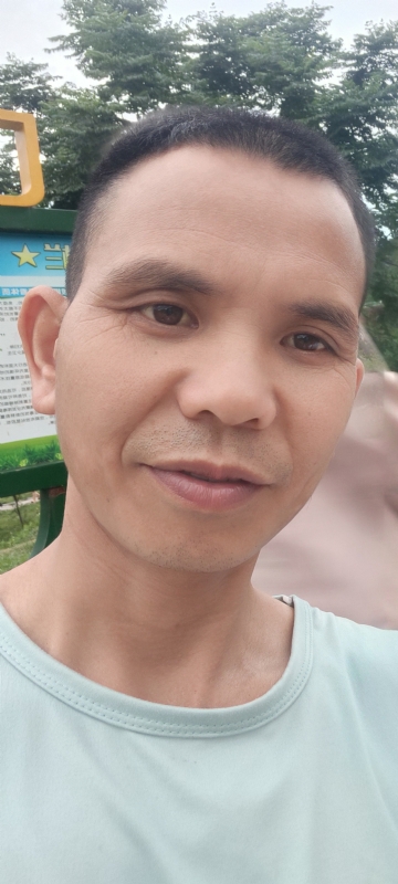 找个相爱的人结婚的第一张照片--云霄交友网
