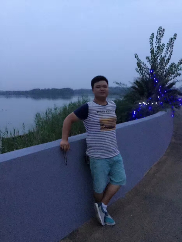RLC的第一张照片--云霄交友网