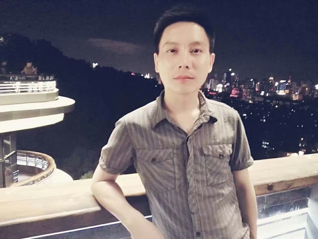 幕秋的第一张照片--云霄交友网