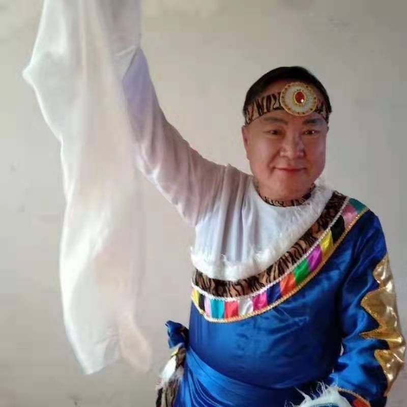 走在冷风中的第一张照片--云霄交友网