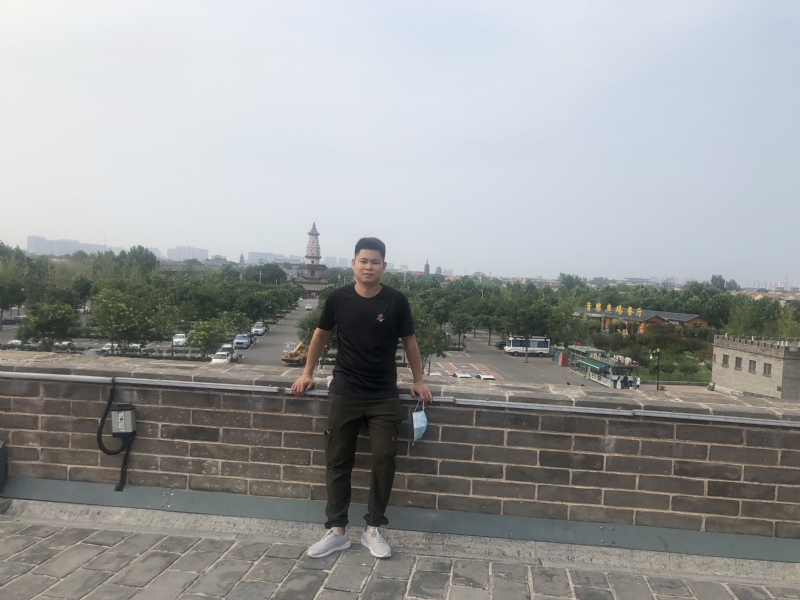 123.向左向右的第一张照片--云霄交友网