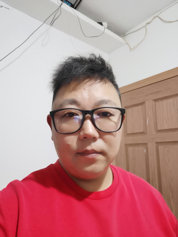 开山的第一张照片--云霄交友网