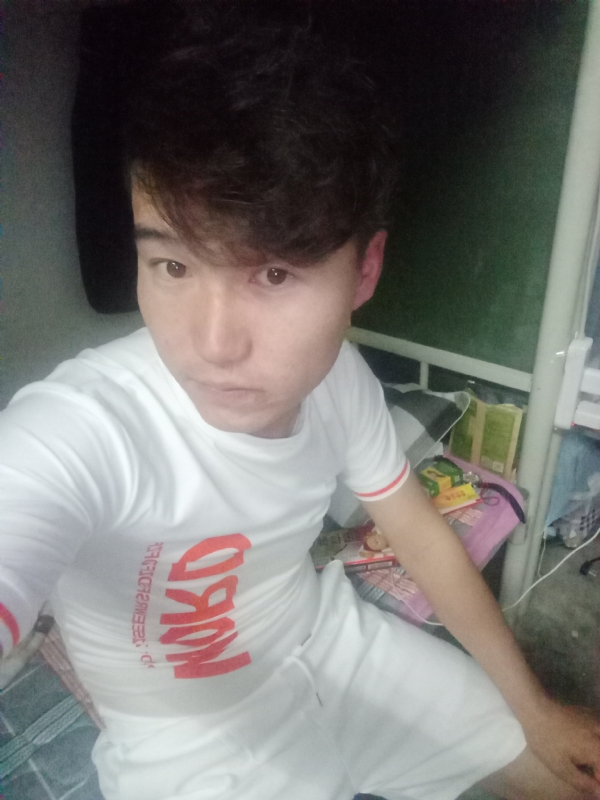 再回首的第一张照片--云霄交友网