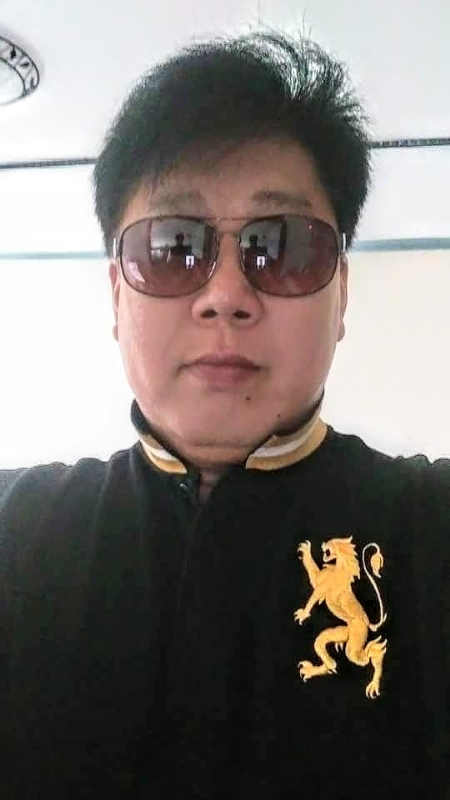 含笑半步癲的第一张照片--云霄交友网