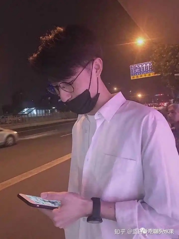 情圣的第一张照片--云霄交友网