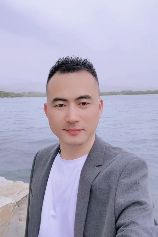 一往情深的第一张照片--云霄交友网