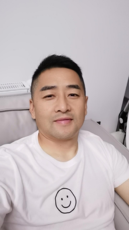 向阳而生的第一张照片--云霄交友网